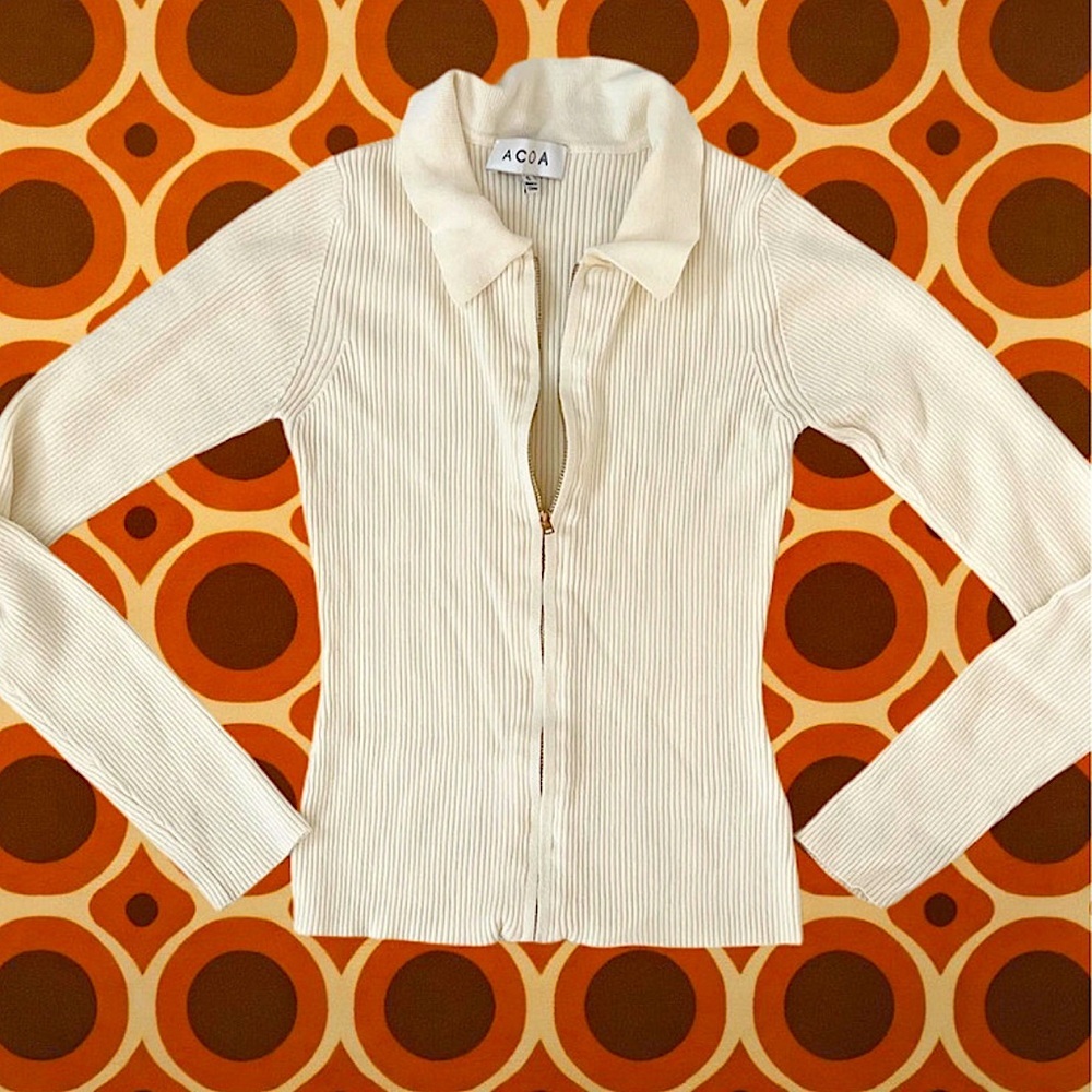 ACOA The Buckle Zipper front closure ribbed Sweater Collar cream size small